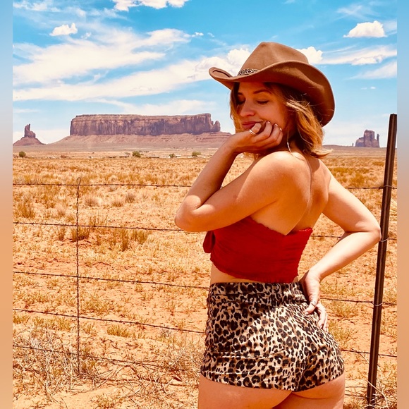 Obsessed with mood & fabric 🪡 - Picture 5 of 5